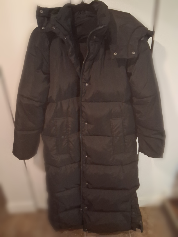 Zara Extra-Long Puffer Coat Black, Size Medium