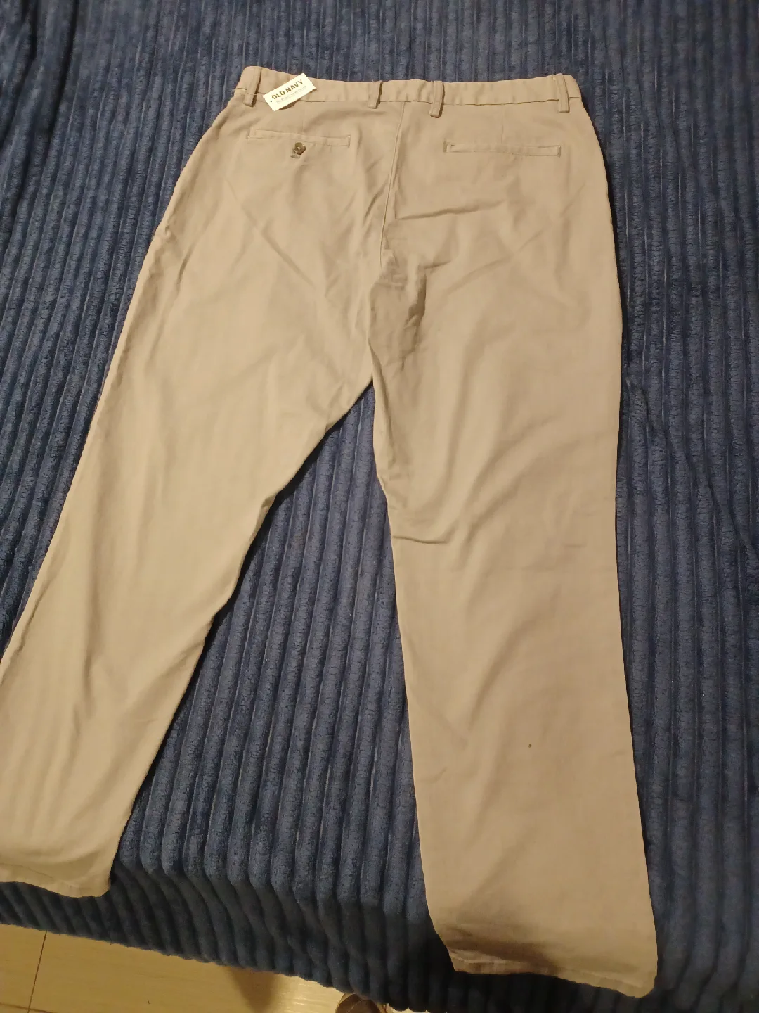 Old Navy Athletic Khaki Pants - 34x30 thumbnail