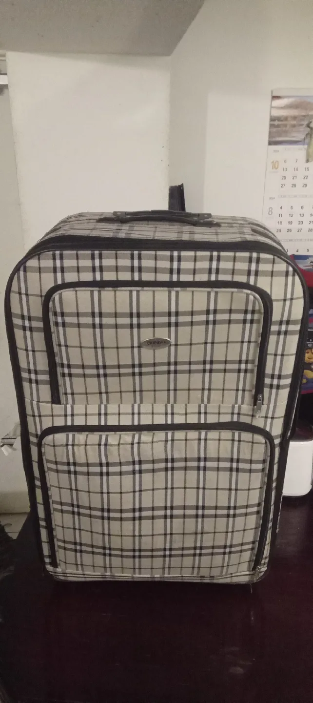 Bungli Sport Plaid Rolling Suitcase thumbnail