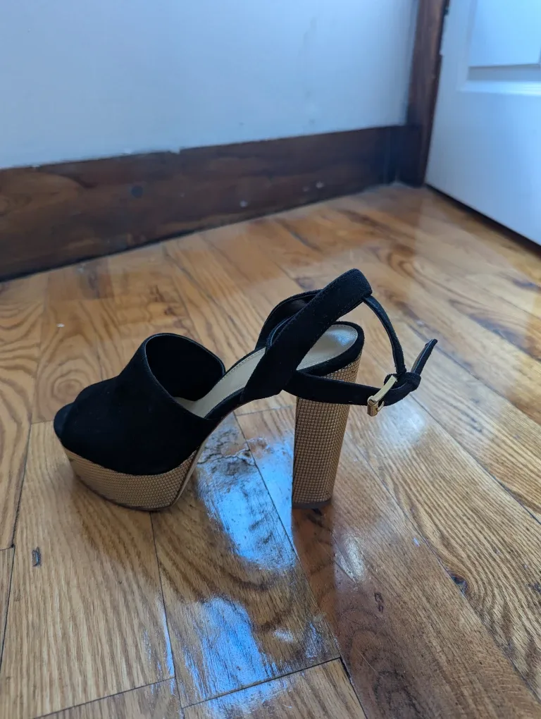 Michael Kors Black Heels image indicator(4)