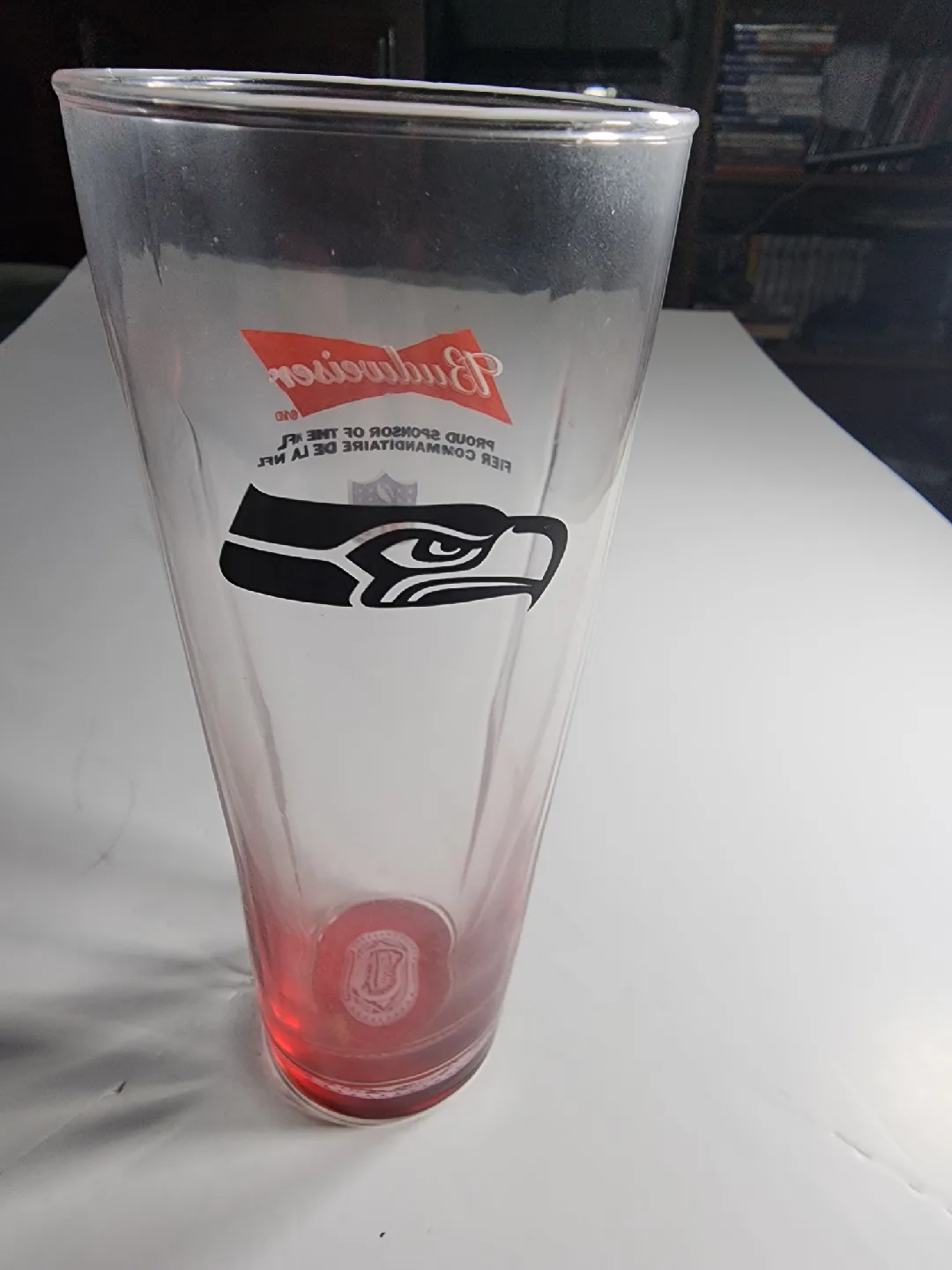Budweiser NFL Seattle Seahawks Pint Glass image indicator(5)