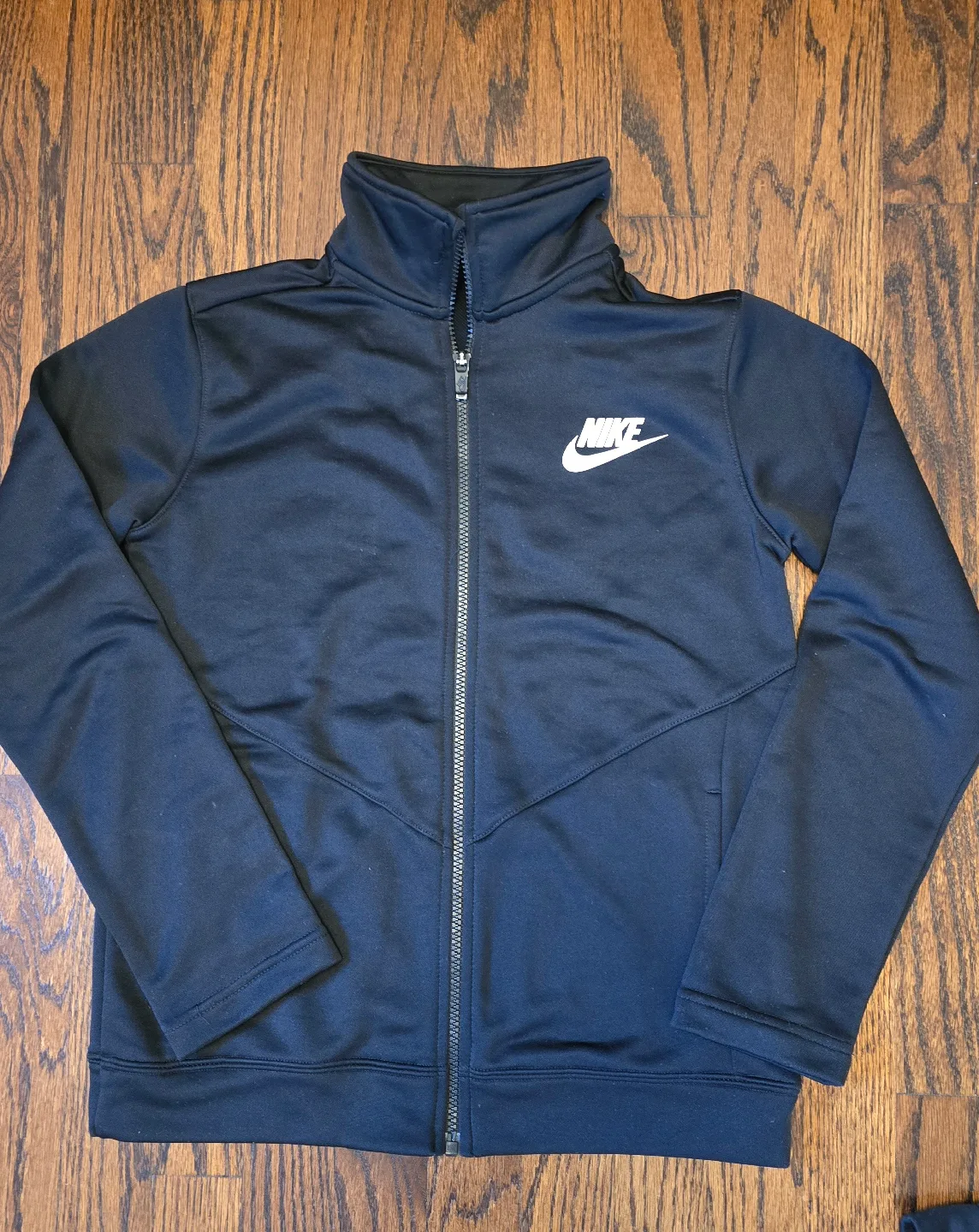 Nike Black Tracksuit - Youth size L 12Y image indicator(3)