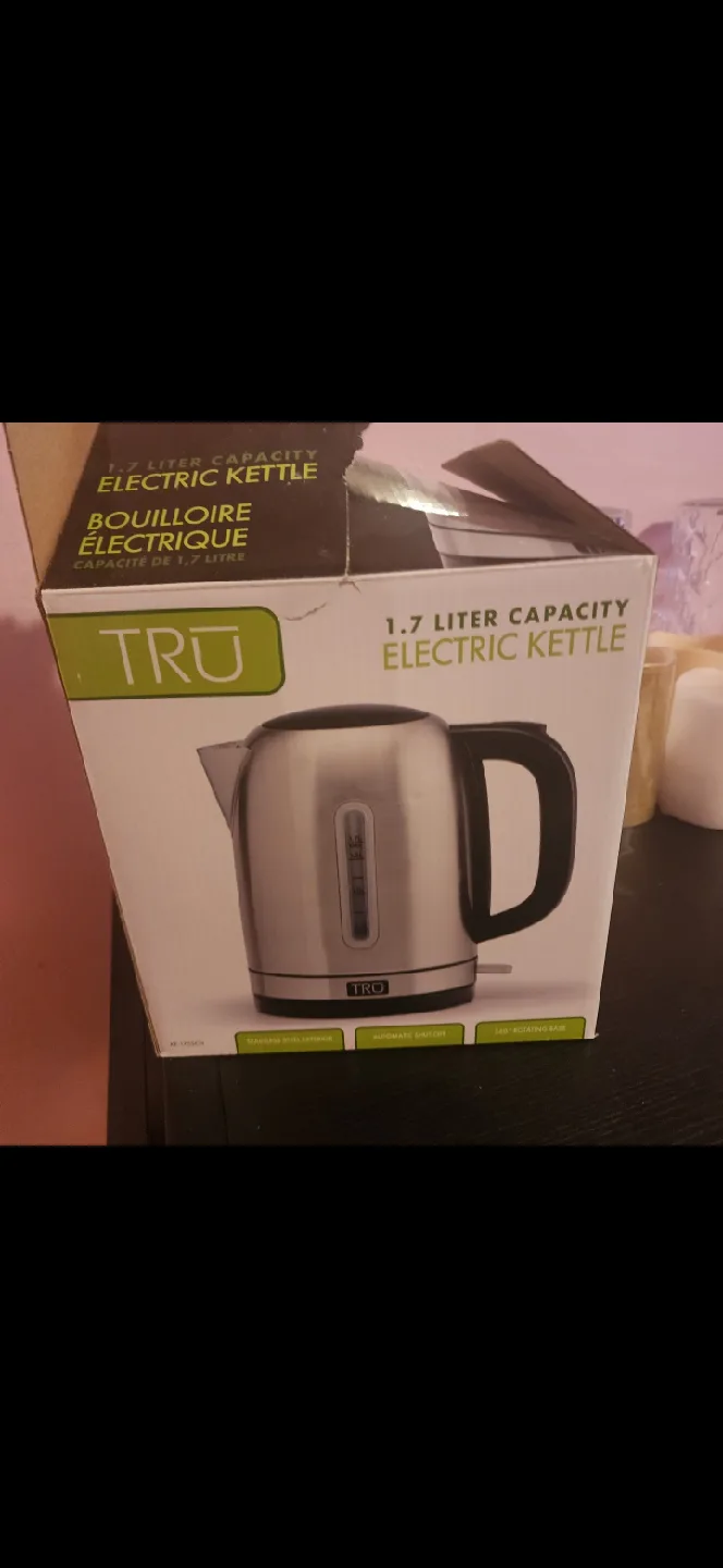 TRU 1.7 Liter Electric Kettle thumbnail