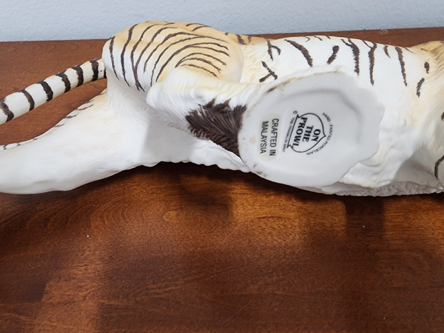 On The Prowl Tiger Figurine - photo 3