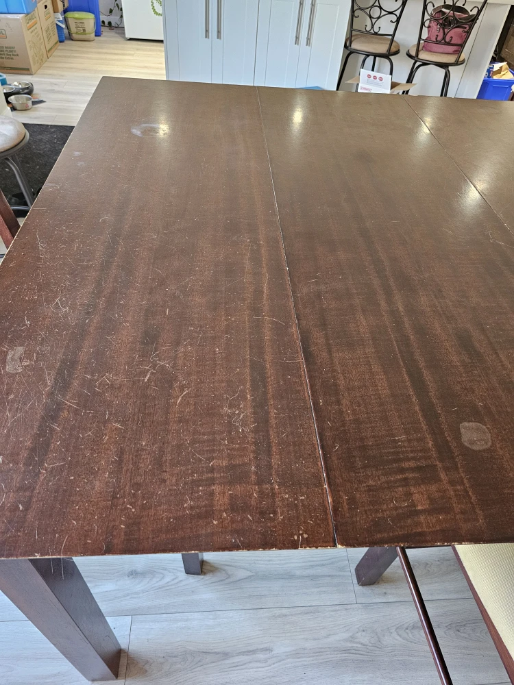 bar height table and 5 chairs. - photo 2