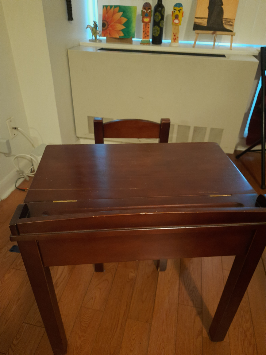Kids Wooden Desk and Chair Set - photo 2