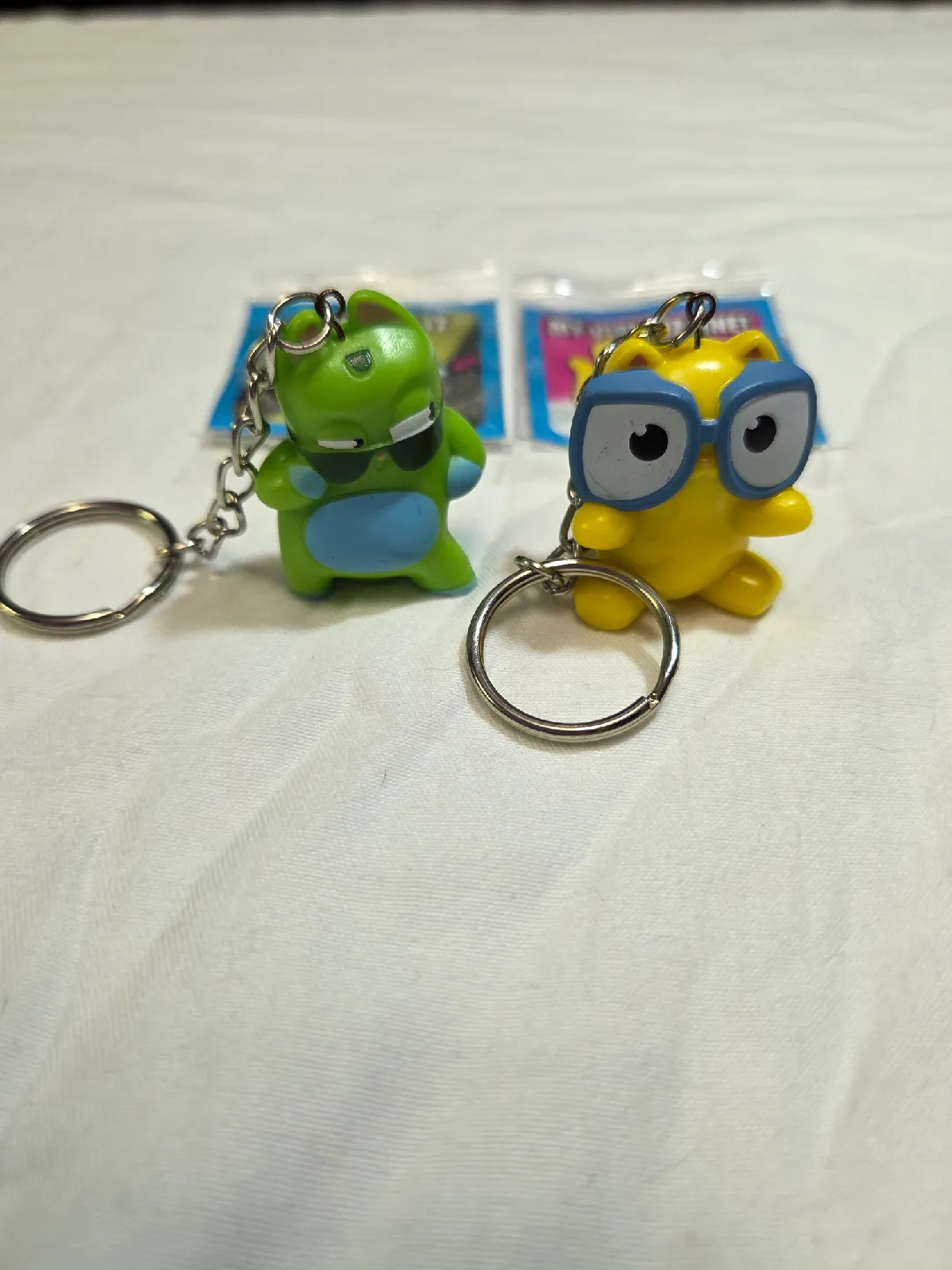 Lost Kitties Keychains with Stickers image indicator(5)