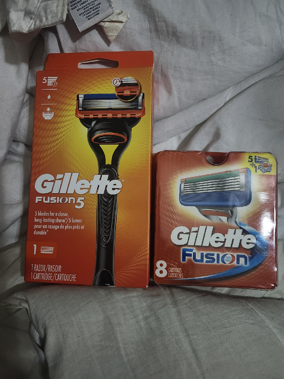Gillette Fusion5 Razor + 8 Cartridges