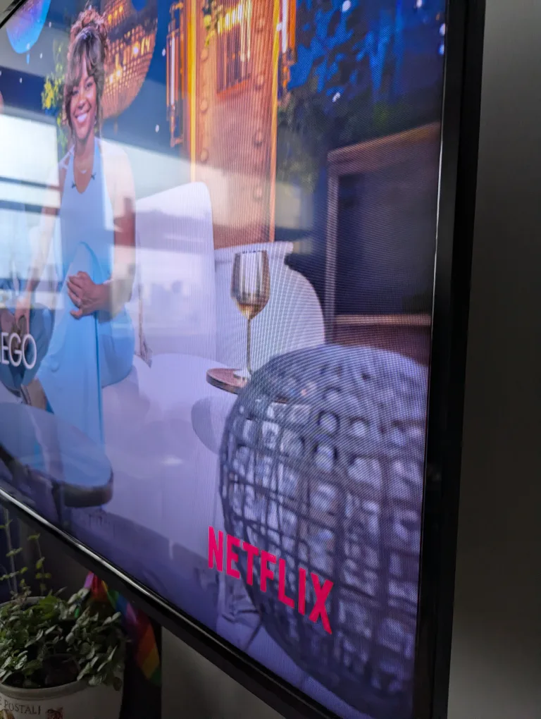 Vizio TV with Stand image indicator(5)