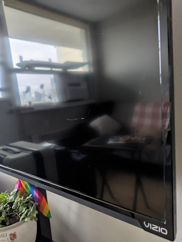 Vizio TV with Stand image indicator(6)