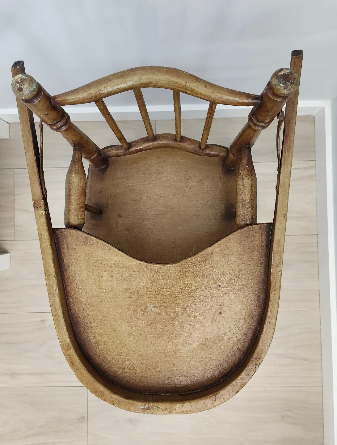 Vintage Mini High Chair - Converts into a Desk image indicator(3)