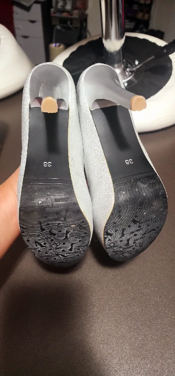 Silver Glitter Heels - Size 38 image indicator(3)