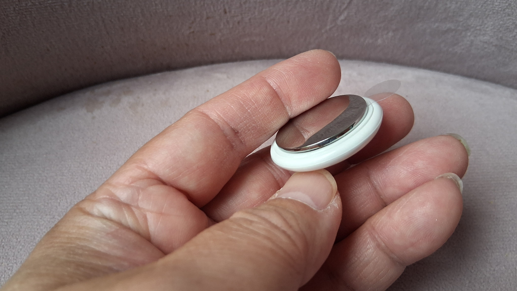 Airtag Same Technology Bluetooth GPS Tracker, eGurad,