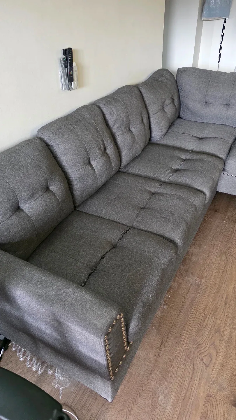 Grey Sectional Sofa image indicator(4)