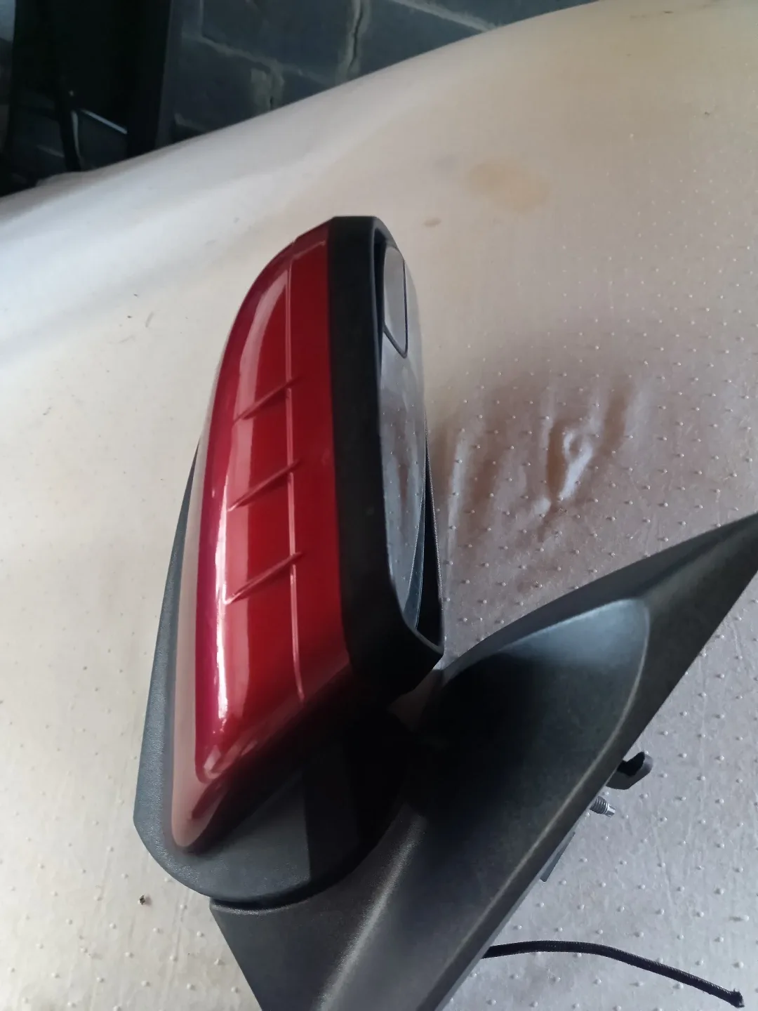 Automotive Tail Light and Side Mirror Ford Edge image indicator(3)