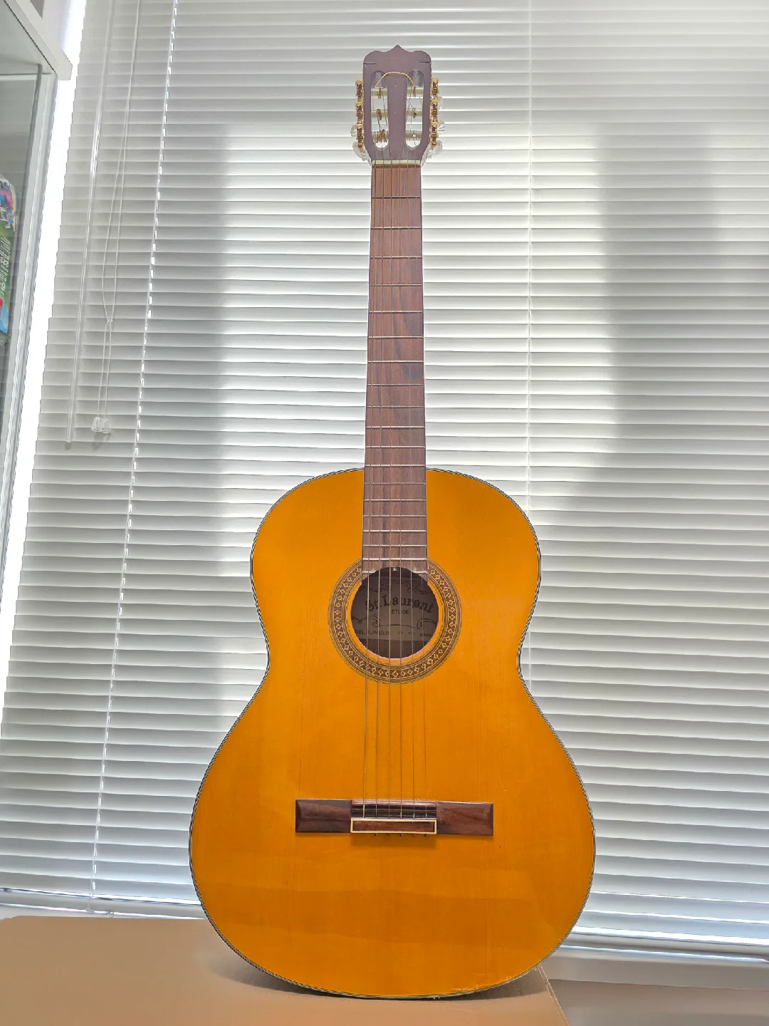 St. Laurent Etude CG-950 Acoustic Guitar image indicator(2)