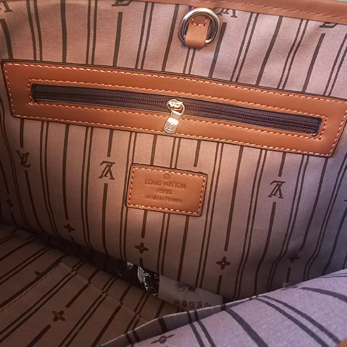 Louis Vuitton Brown Monogram Shoulder Bag image indicator(3)