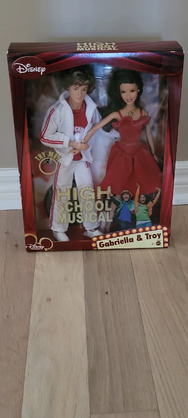 Disney High School Musical Gabriella & Troy Dolls (2007 Mattel) image indicator(4)