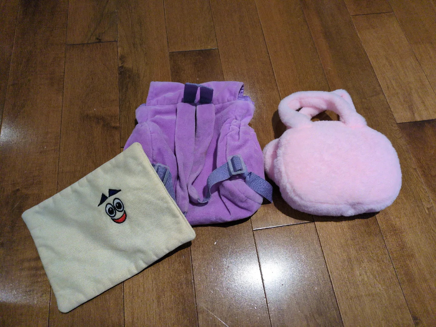 Dora the Explorer Backpack & Hello Kitty Purse image indicator(2)