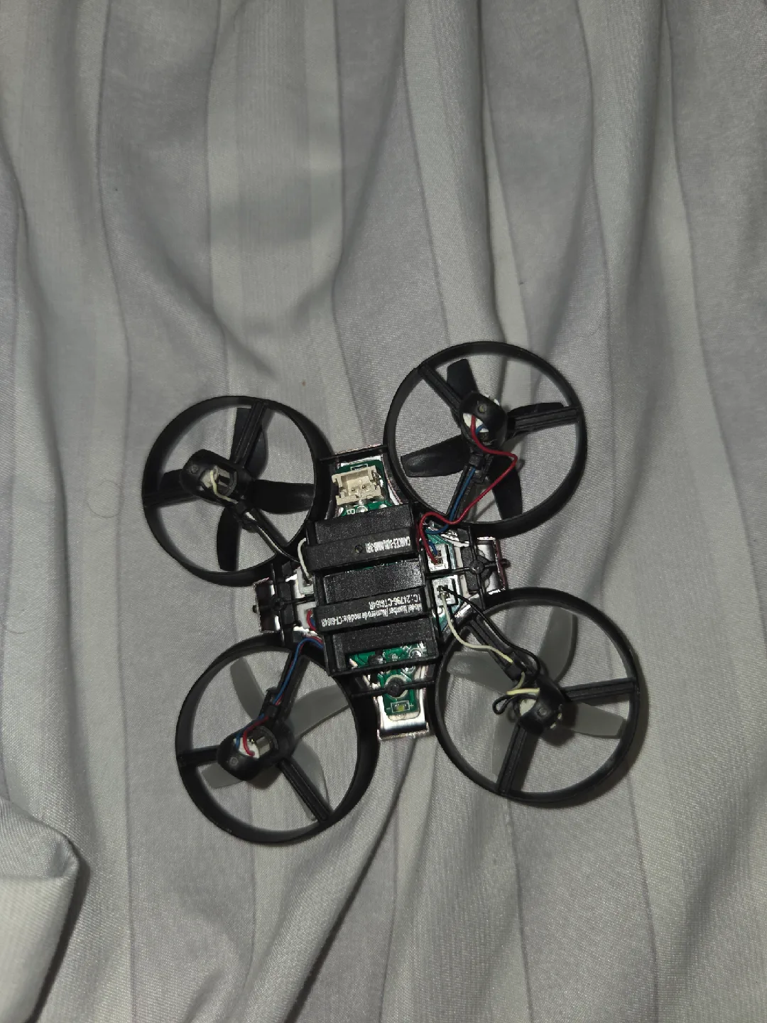 Voyage Drone with Remote & Accessories image indicator(7)