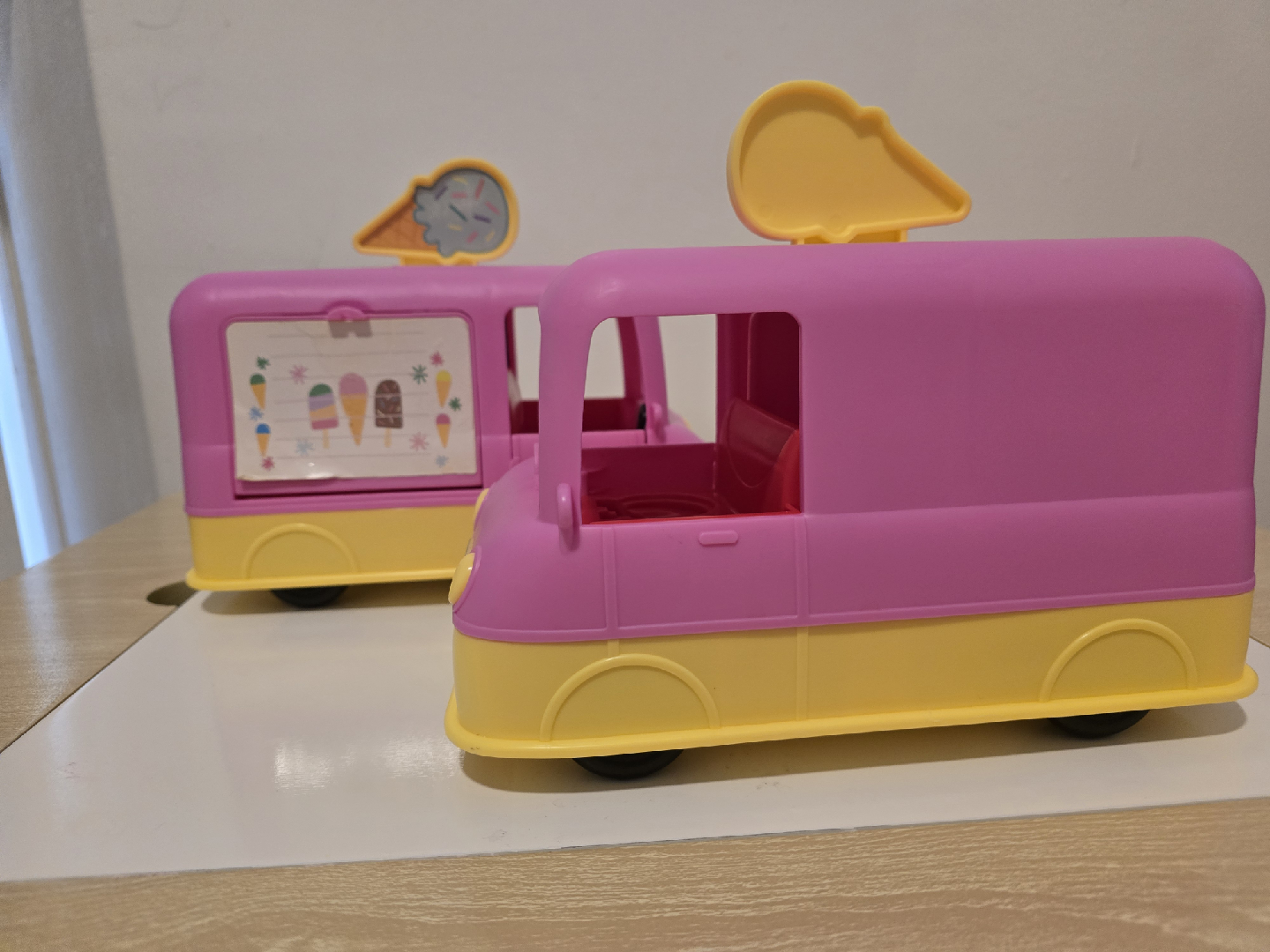 2 Pink & Yellow Ice Cream Truck Peppa Pig Toy