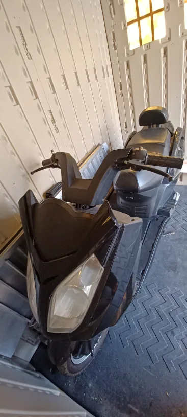 Eagle Electric Scooter - Black image indicator(3)