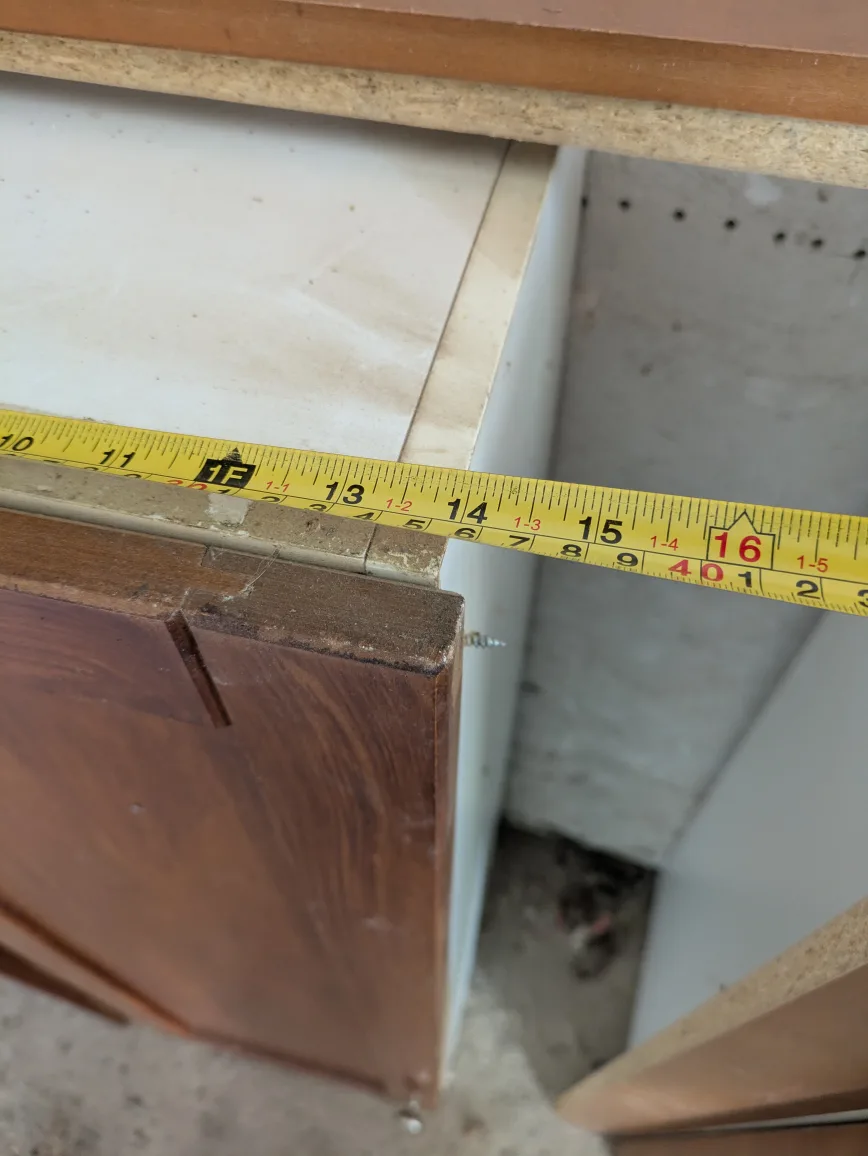 Used Kitchen Cabinets - Various Sizes image indicator(3)