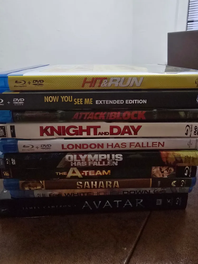 Blu-ray/DVD Movie Collection Action/Adventure image indicator(2)