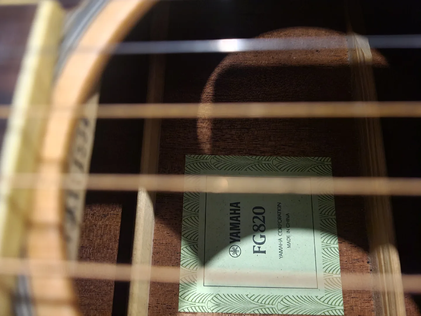 Yamaha FG820 Acoustic Guitar with Case image indicator(3)