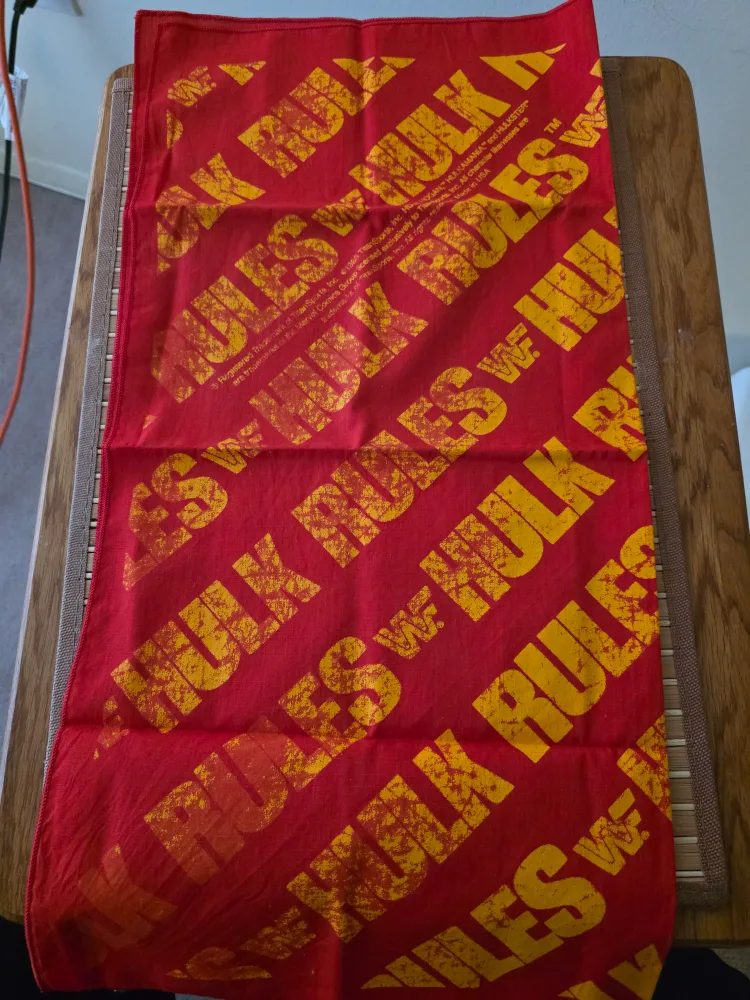 Vintage WWF Hulk Rules Towel image indicator(2)