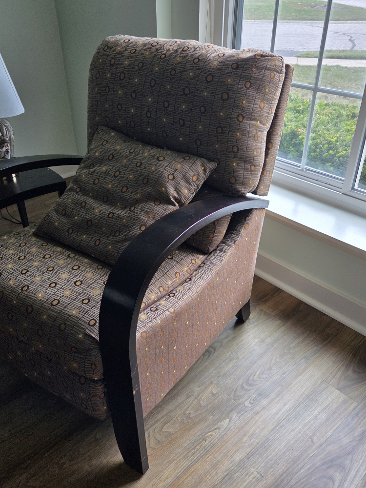 lazy boy recliner Upholstered Armchair - Brown Pattern - photo 2