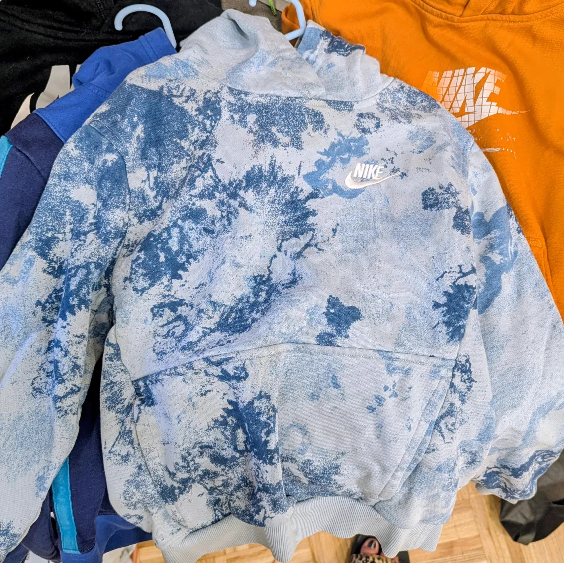 Nike hoodies boys M bundle image indicator(5)