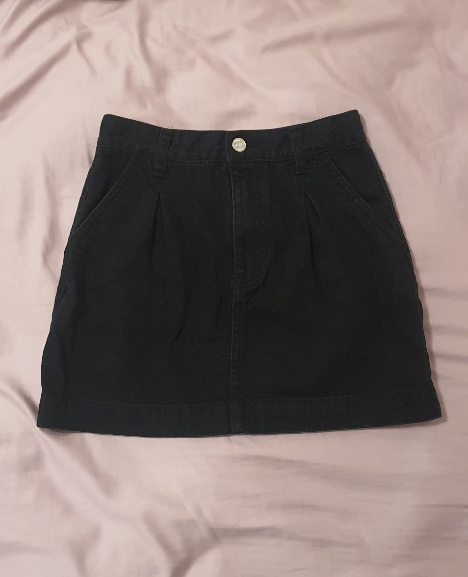 Forever 21 High Waist Mini Black Skirt