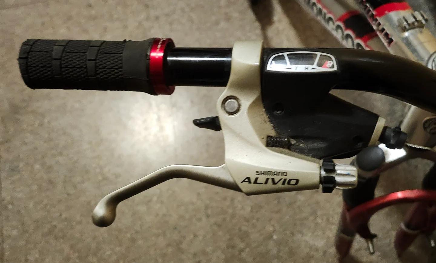 Mongoose DXR AL Aluminum 16 3/4" Full Suspension Frame image indicator(6)