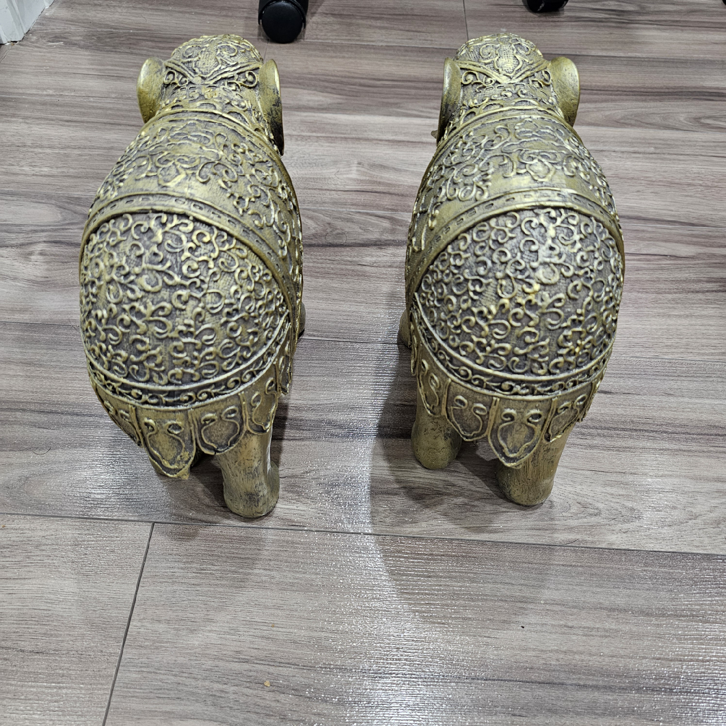 Golden Pair of Elephant Statues - photo 2
