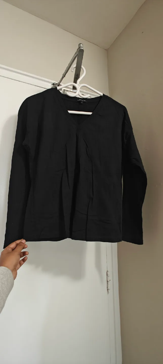 Chemistry Black Long Sleeve Shirt - Size M image indicator(4)