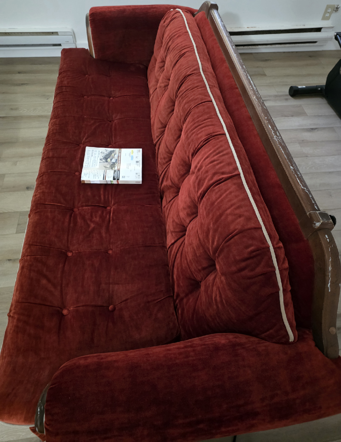 Red Vintage Style Sofa - photo 2