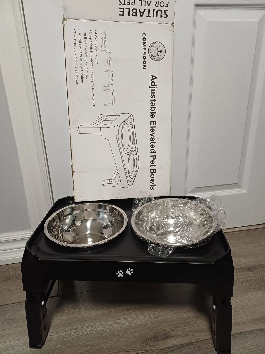 Comesoon Adjustable Elevated Pet Bowls - New in Box! image indicator(3)