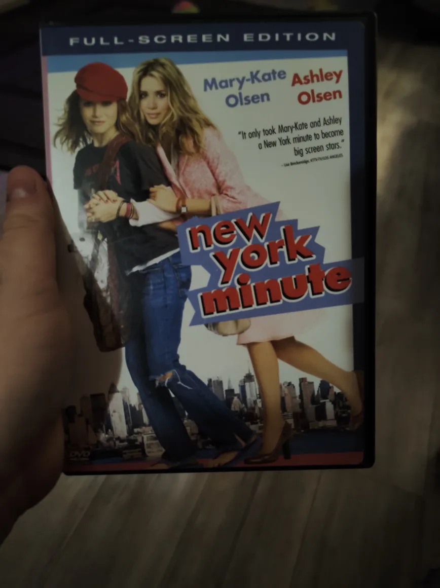New York Minute DVD - Mary-Kate & Ashley Olsen thumbnail