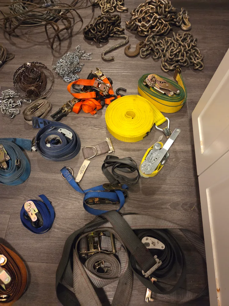 Assorted Tie Down Straps & Chains image indicator(2)