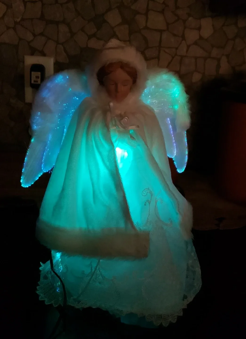 Angel Tree Topper with Fibre Optic Wings image indicator(2)