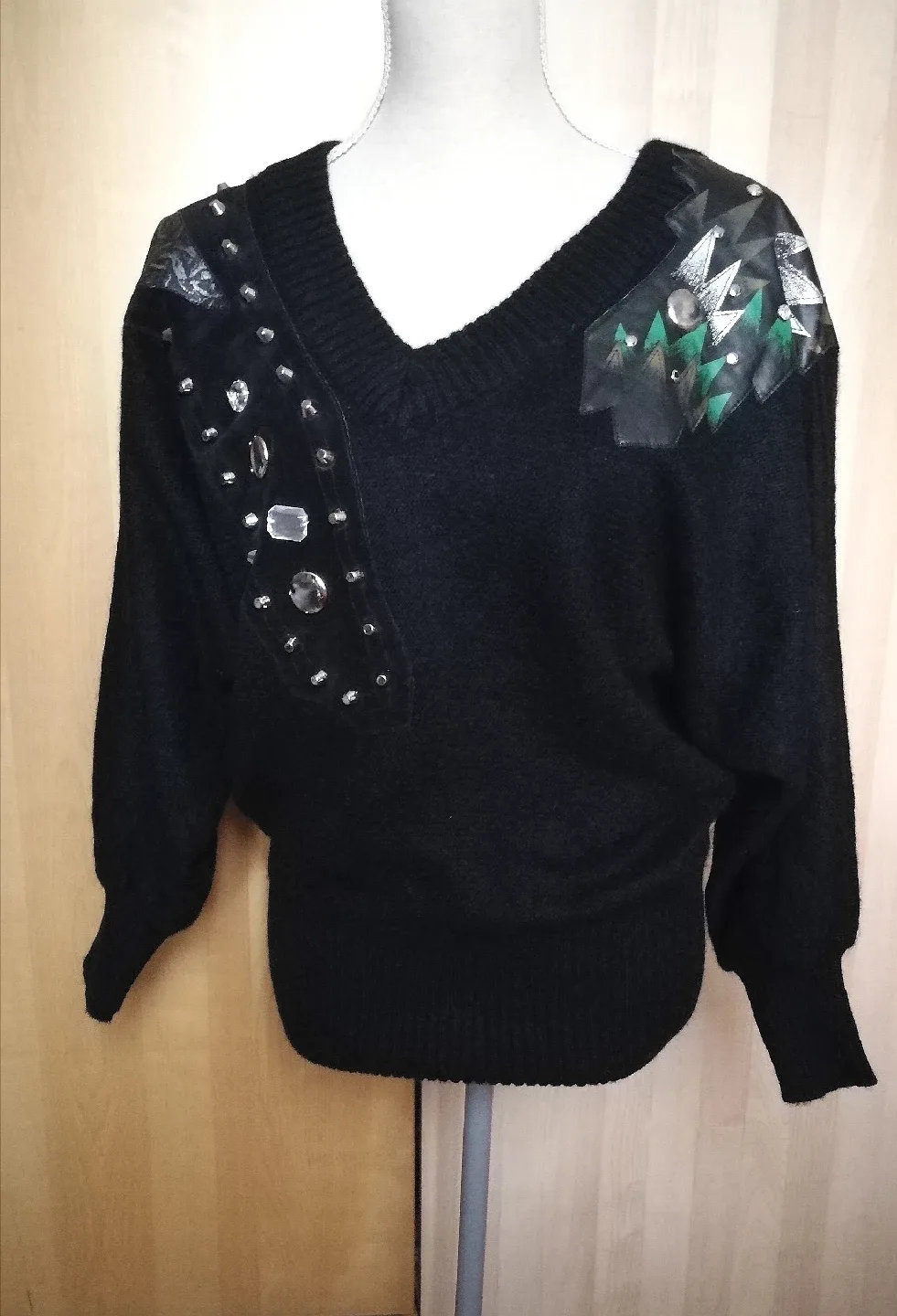 🇮🇹 Italian Vintage Black Mohair Blend Embellished Sweater - S image indicator(2)