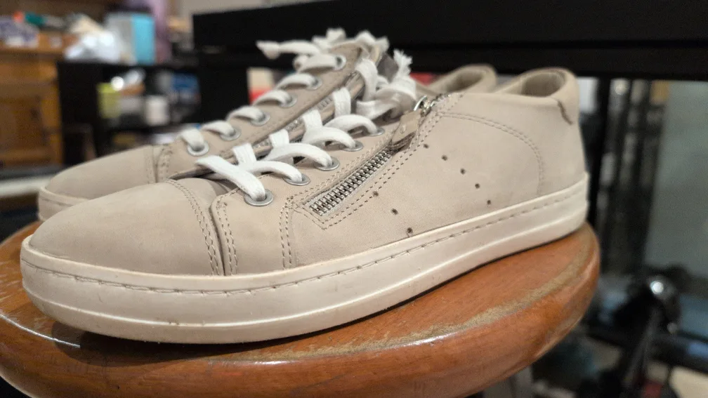 Luca Ferri Beige Sneakers image indicator(2)