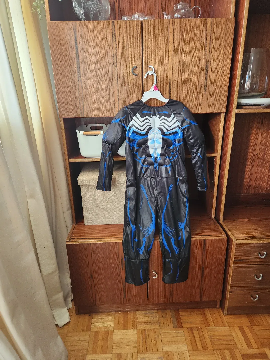 Reversable Marvel Spiderman Costume with Mask image indicator(7)