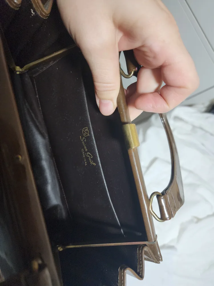 Vintage Susan Gail Leather handbag,good condition and beautiful image indicator(3)