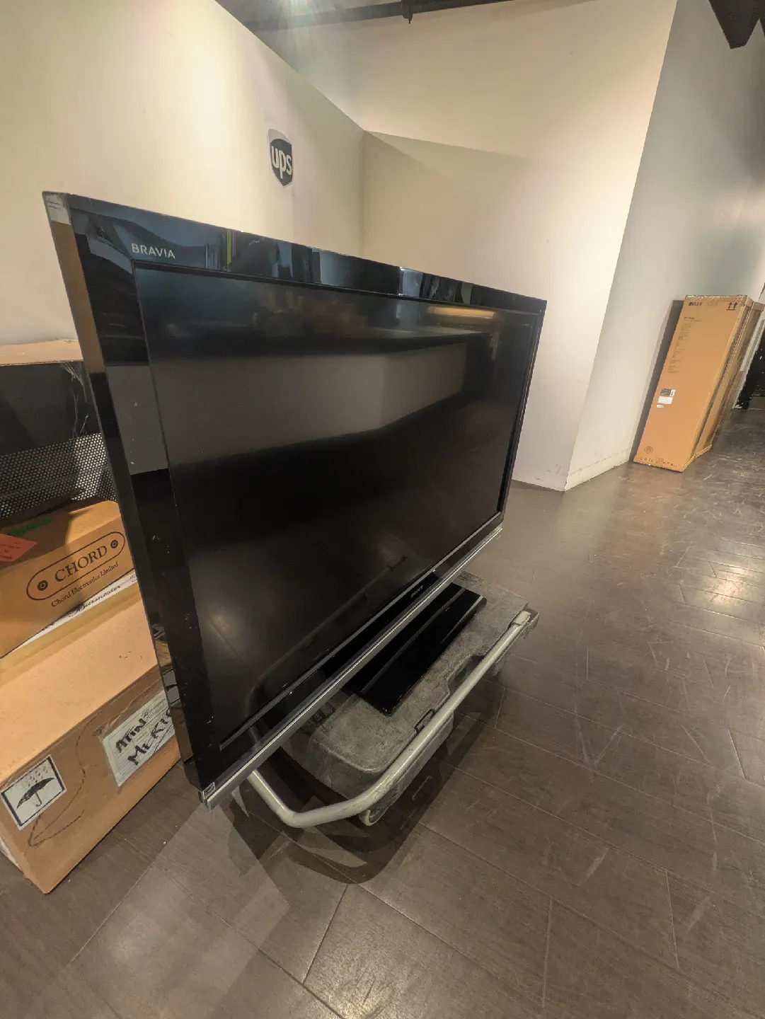 Sony Bravia LCD Digital Colour TV KDL-52XBR6 image indicator(2)