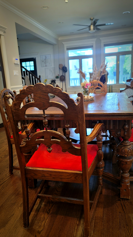 Stately, Carved Gothic Dining Table Set (Seats 6) - photo 3
