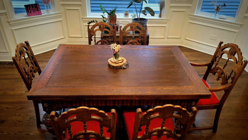 Stately, Carved Gothic Dining Table Set (Seats 6) - photo 4