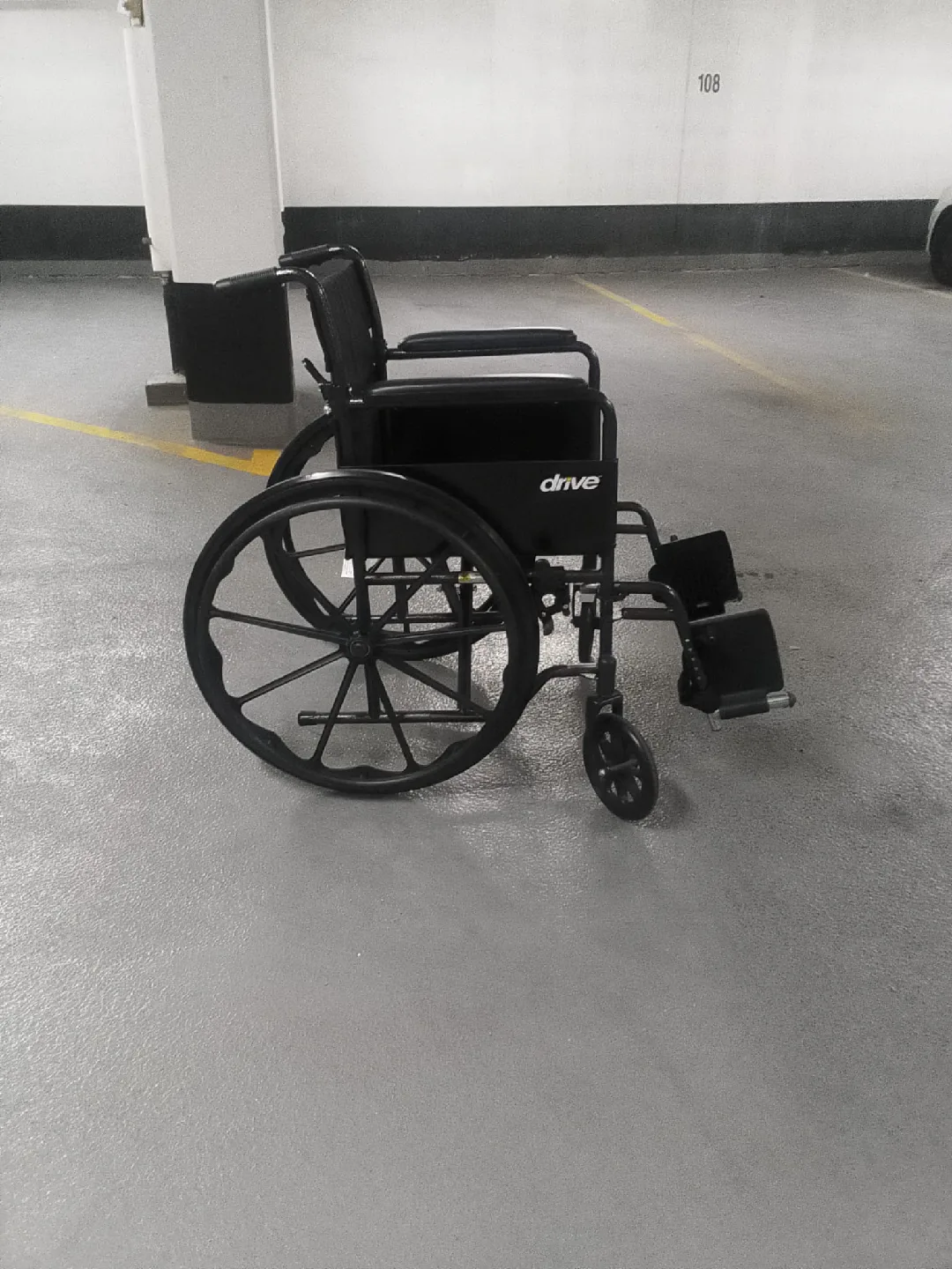 Wheelchair - Black image indicator(4)