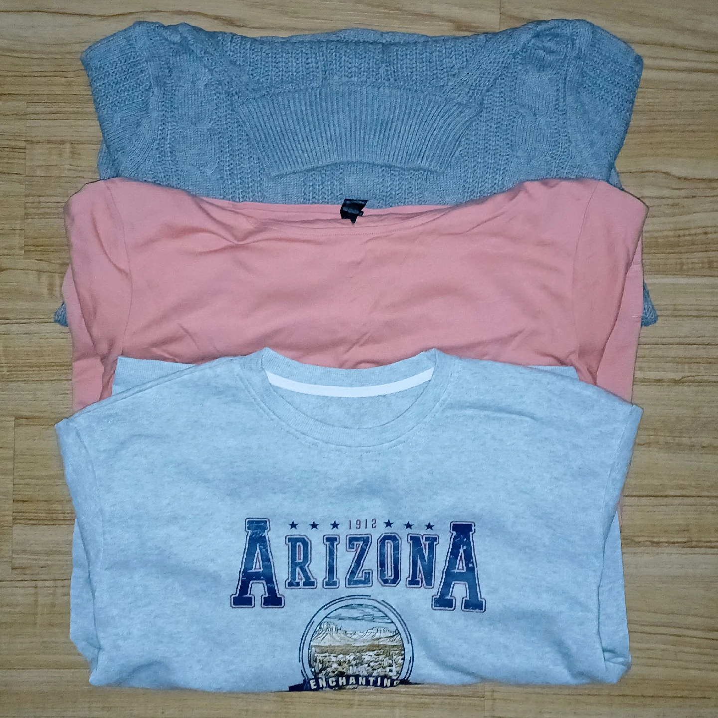 Mixed Lot of 3 Tops - Size M
